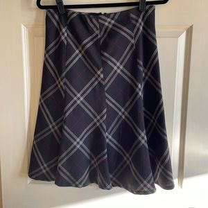 Black/burgundy/cream plaid flare skirt